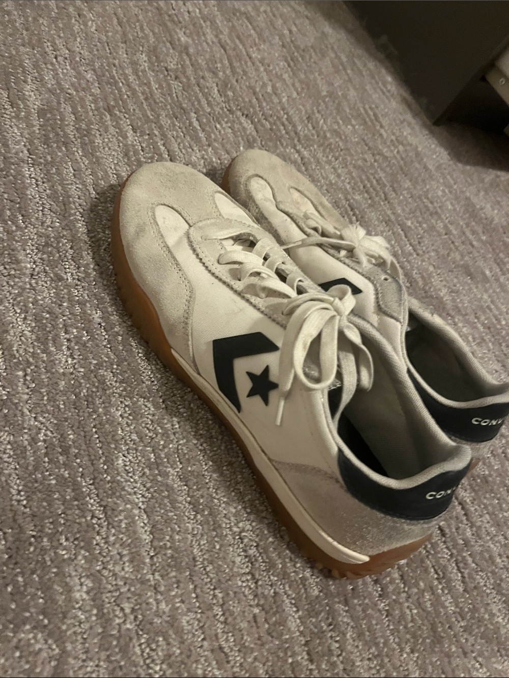 Converse Men’s Beige and Black Suede Low-Top converses  basically new - Picture 2 of 4